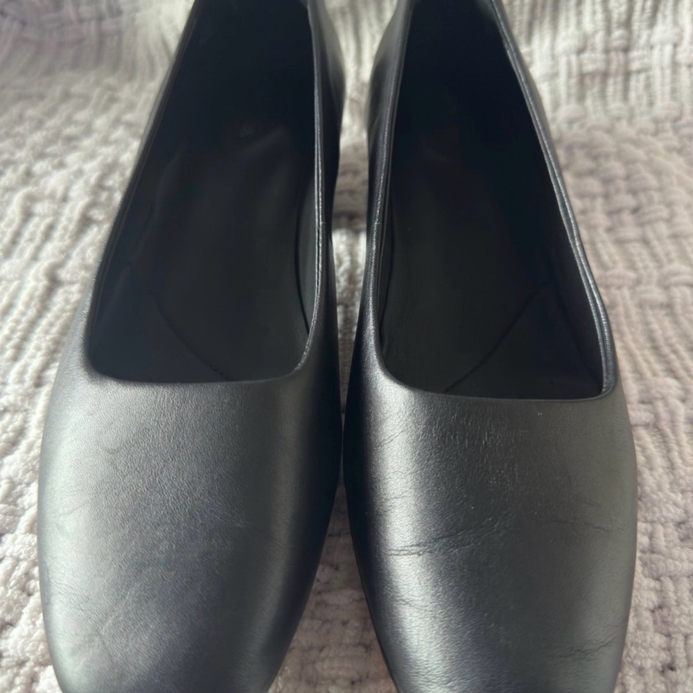 Clarks Women's Black Flats 6.5M